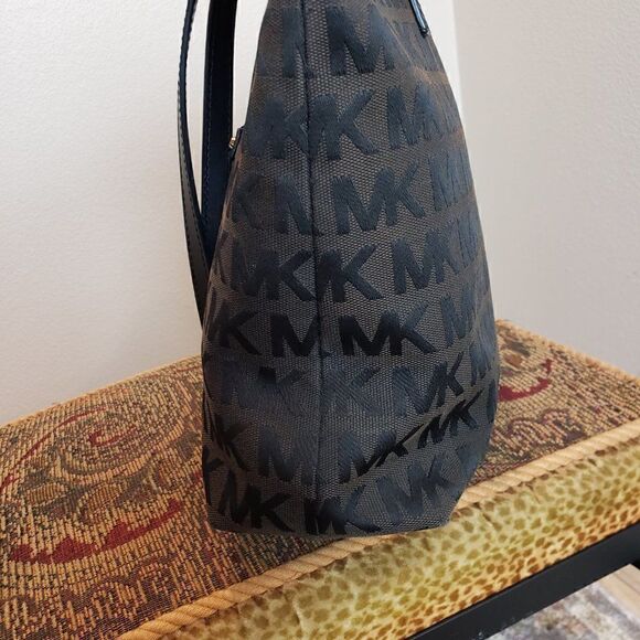 Michael Kors Canvas Signature Tote Bag - Picture 3 of 12